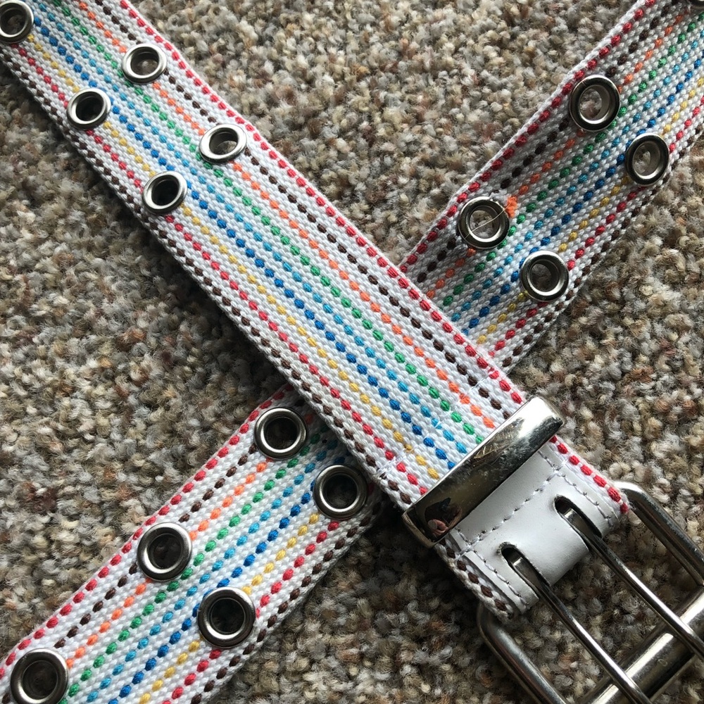 Rainbow double-hole belt